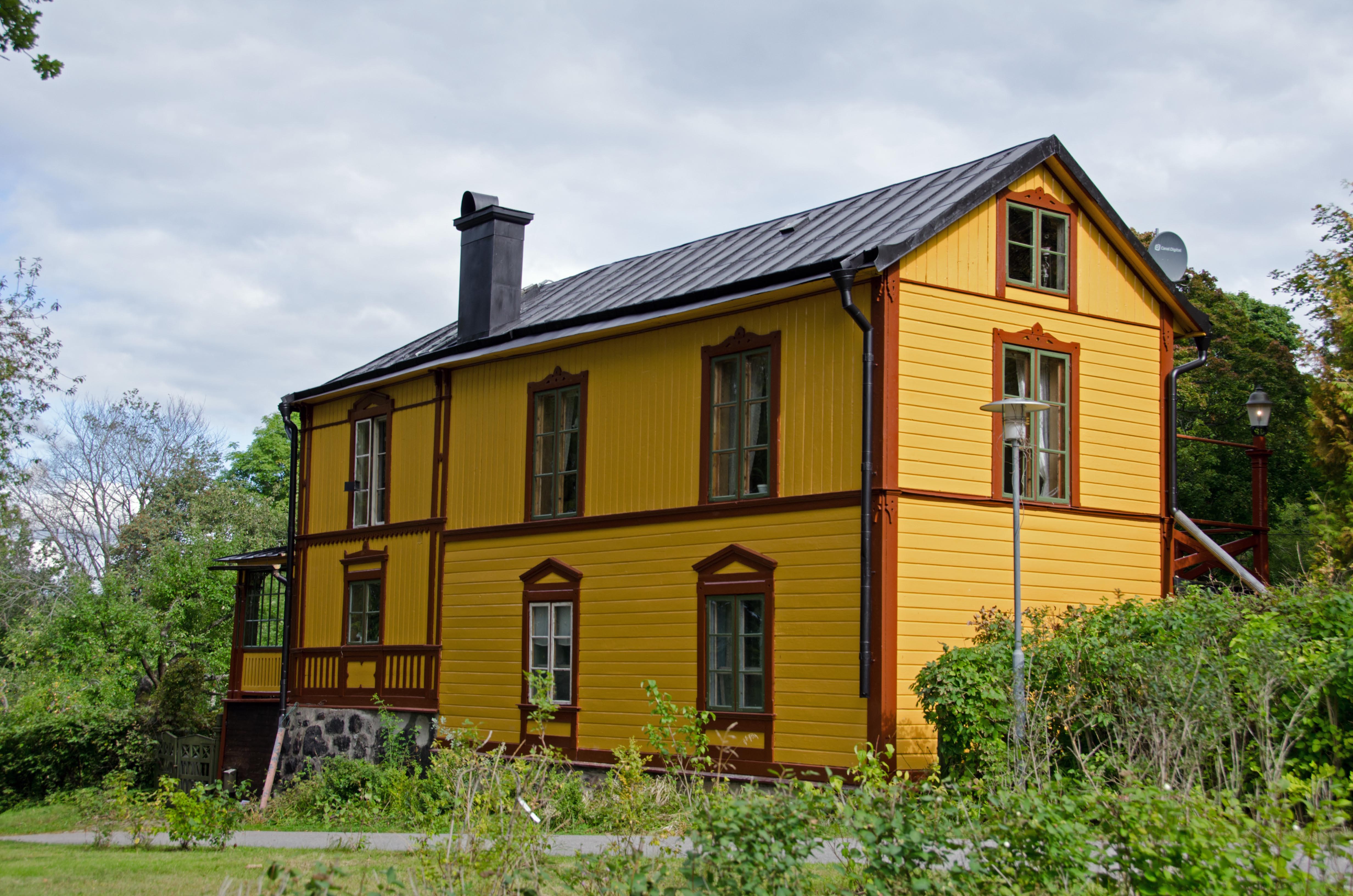 ULRIKSDAL 2 - 4