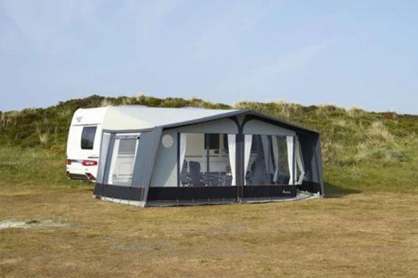 Isabella Commodore North