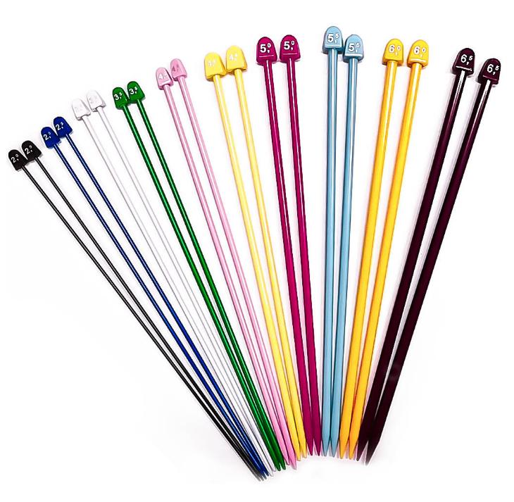 N017 - Set med 10 par Jumperstickor i plast