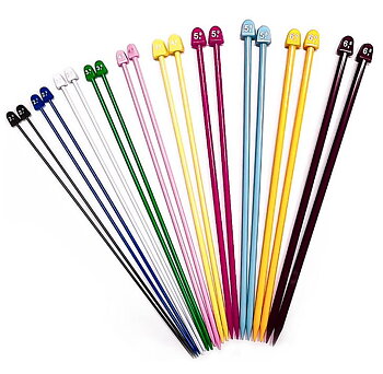 N017 - Set med 10 par Jumperstickor i plast