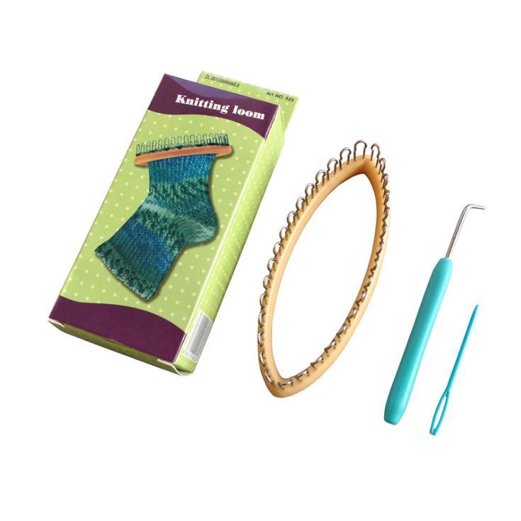 N072 - Yarn knitting loom