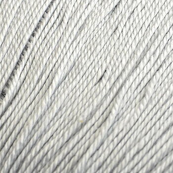 Merc. 12/3 Virkgarn 200 gr. på nystan - Silvergrå