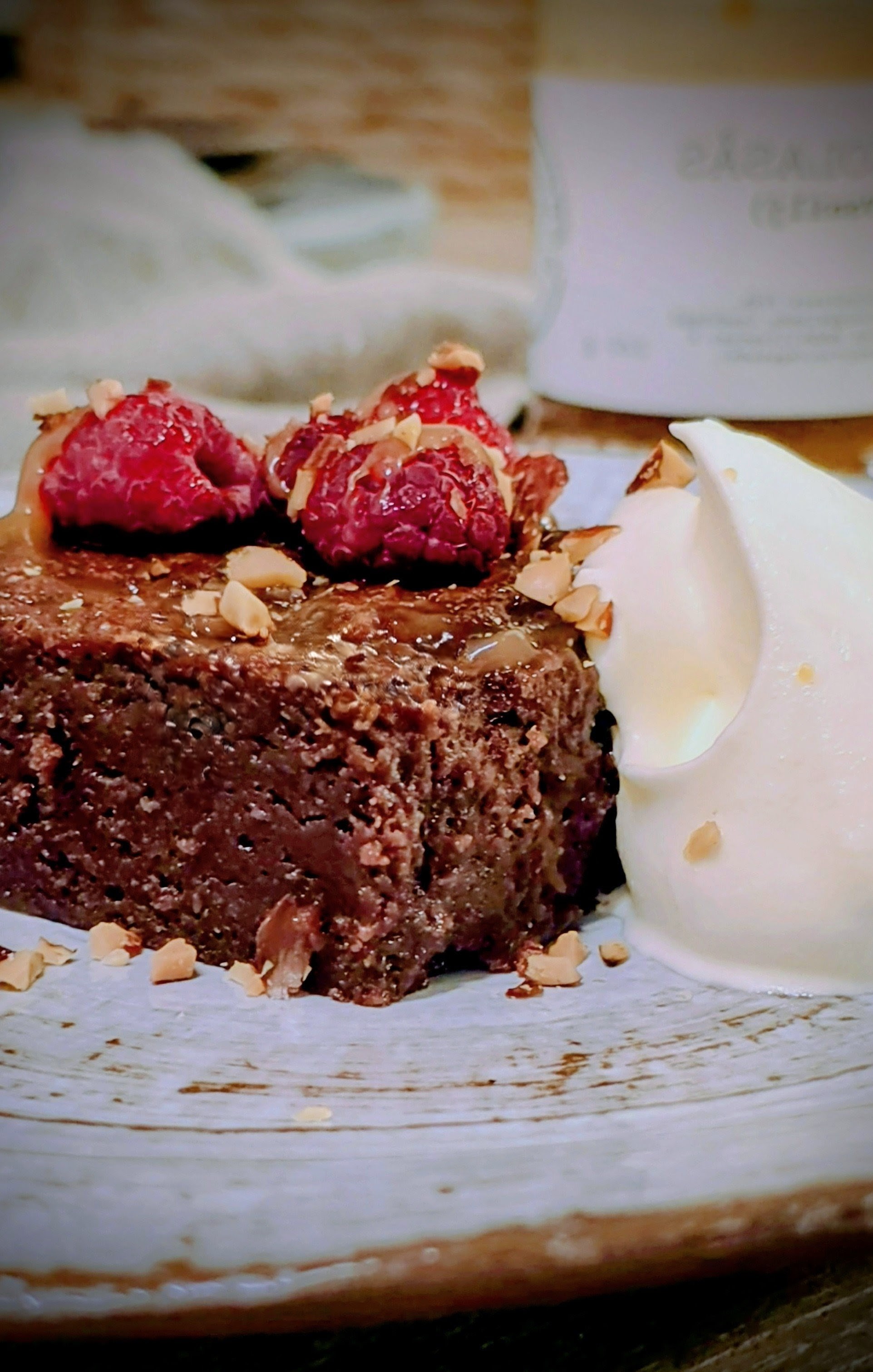 Brownie med kolasås