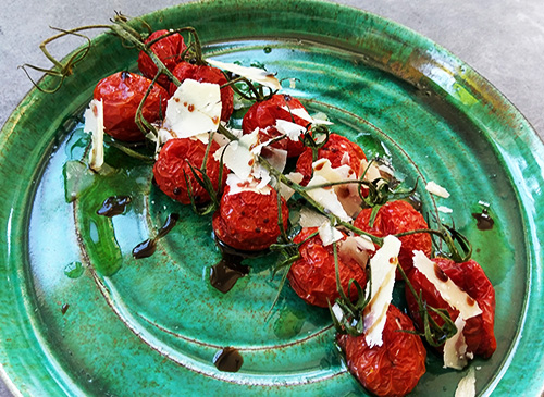Rostade cocktailtomater med parmesan & balsamico