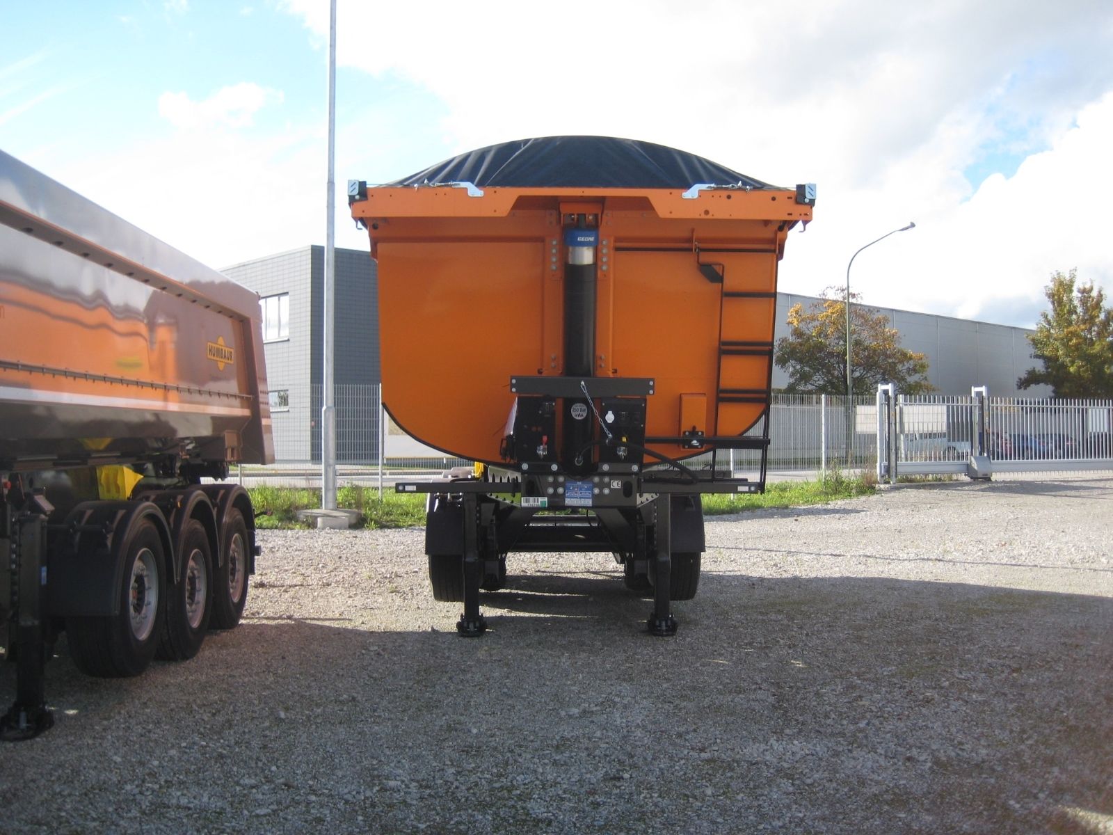 Tipp trailer - 2