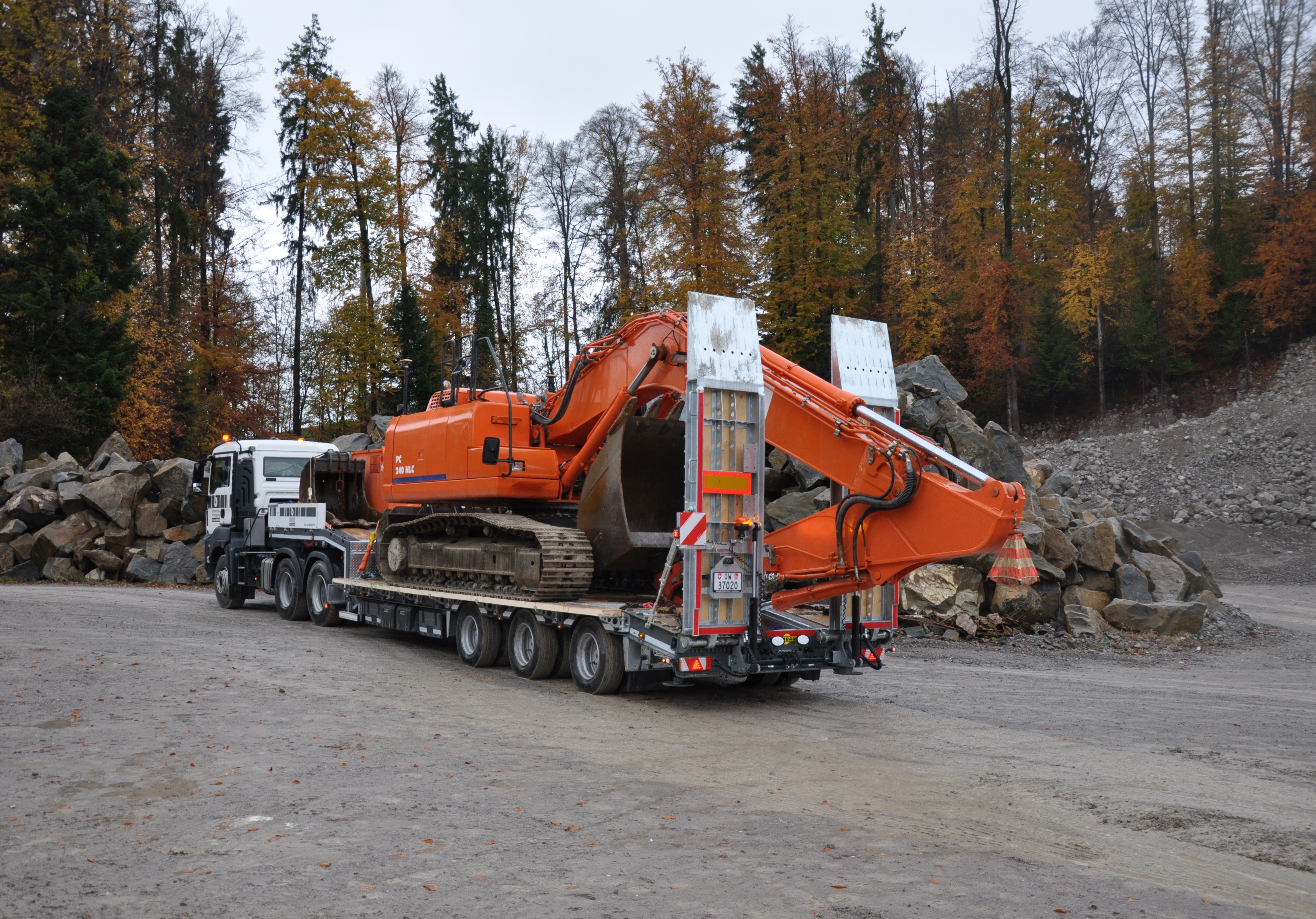 12,6m  Humbaur Maskintrailer  - 2
