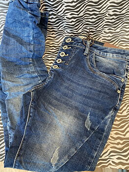 Jeans Monday  Stentvättade slitna
