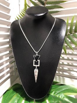 Leona Halsband