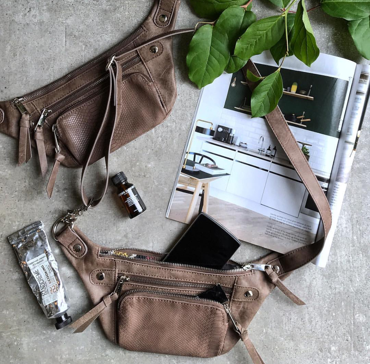 Bum Bag, Distressed Walnut Brown 