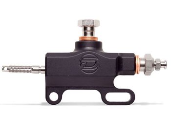 Rear racing pump for thumb and forefinger mastercylinder