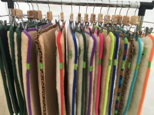 HUND/KATTBÄDDAR I ULL  