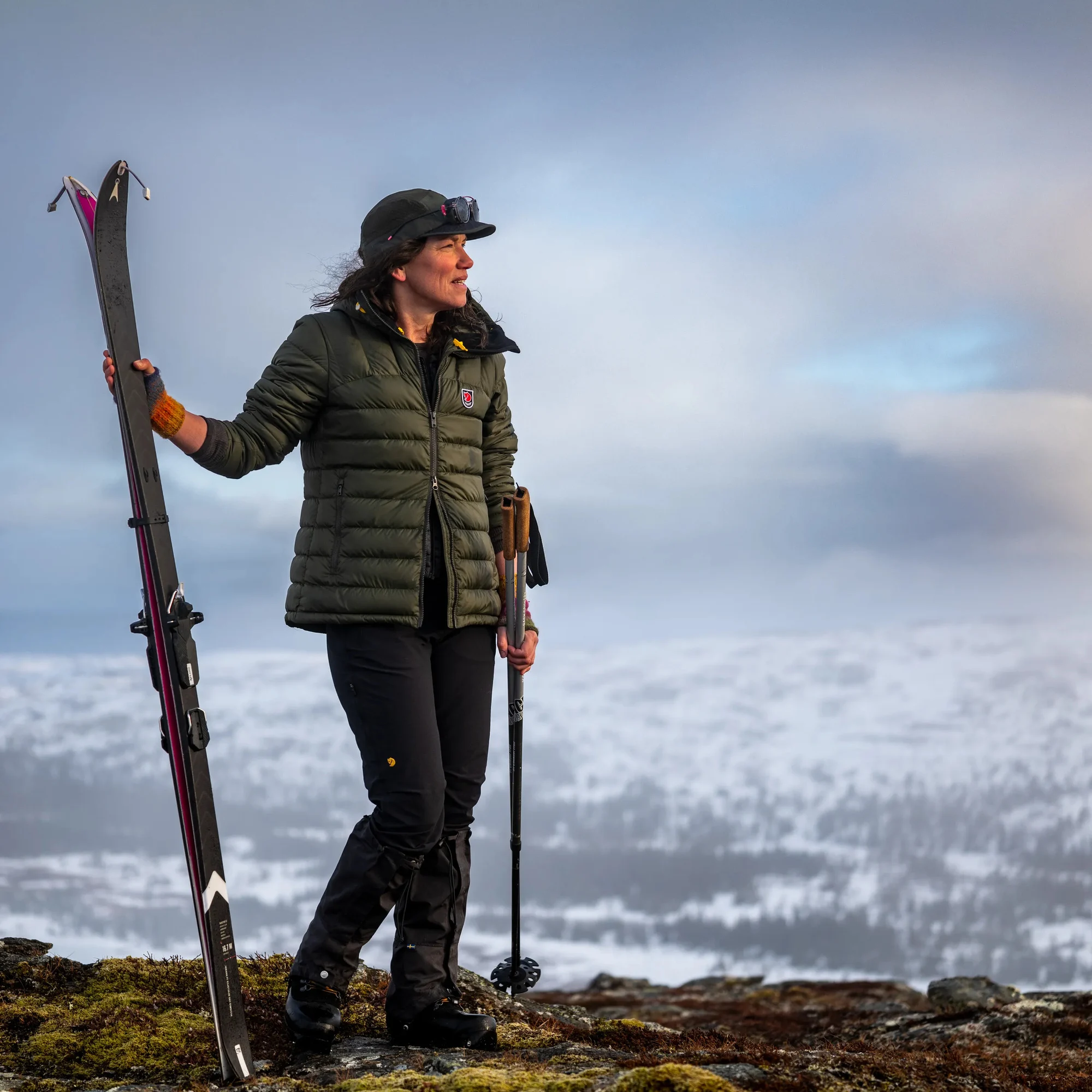 FJÄLLRÄVEN  Expedition Pack Down Hoodie W - 3