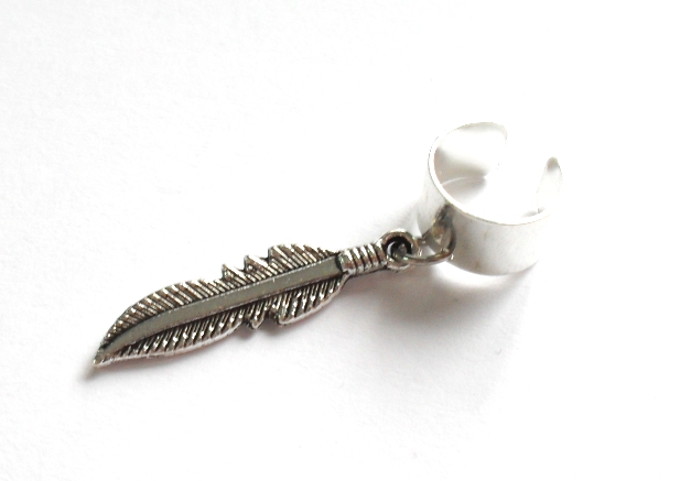 Ear cuff med fjäder