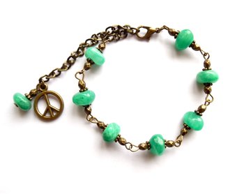 Armband med pärlor av jade