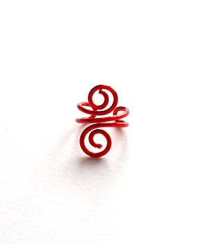 Röd ear cuff