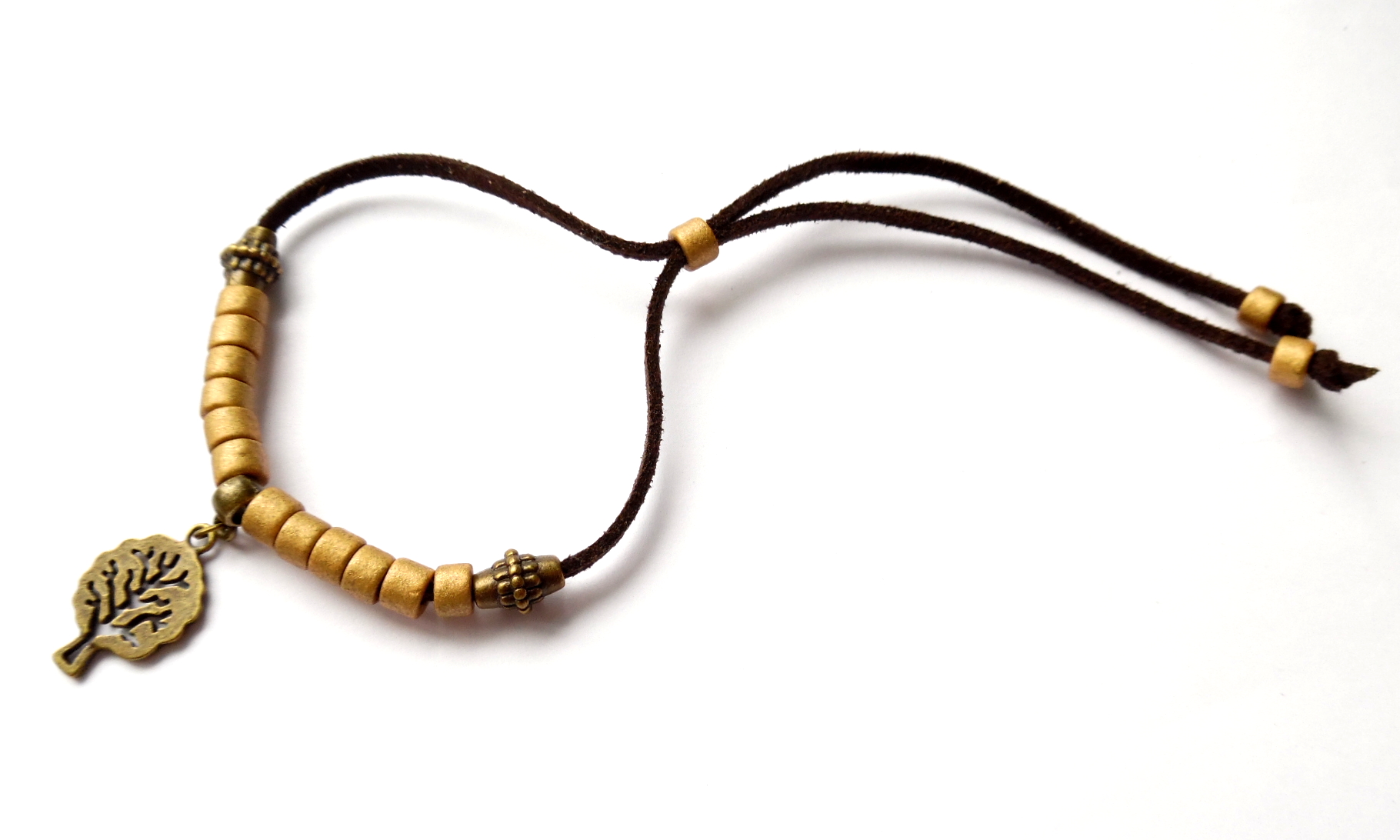 Armband med träd