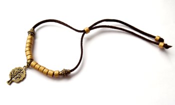 Armband med träd