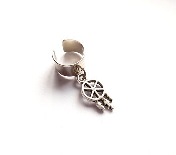 Ear cuff med drömfångare