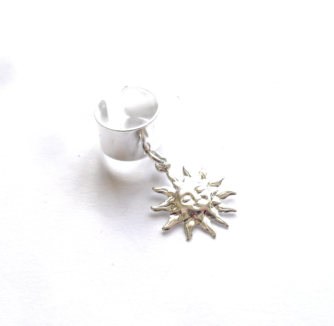 Ear cuff med sol
