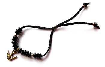 Armband med fågel