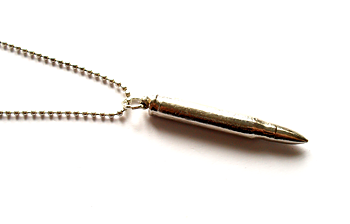 Halsband med bullet
