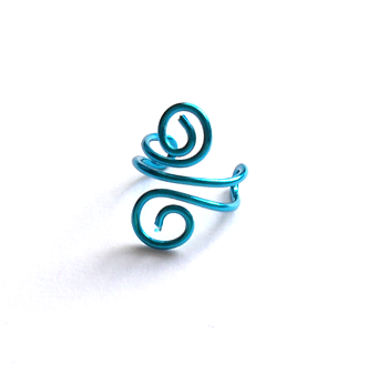 Turkos ear cuff