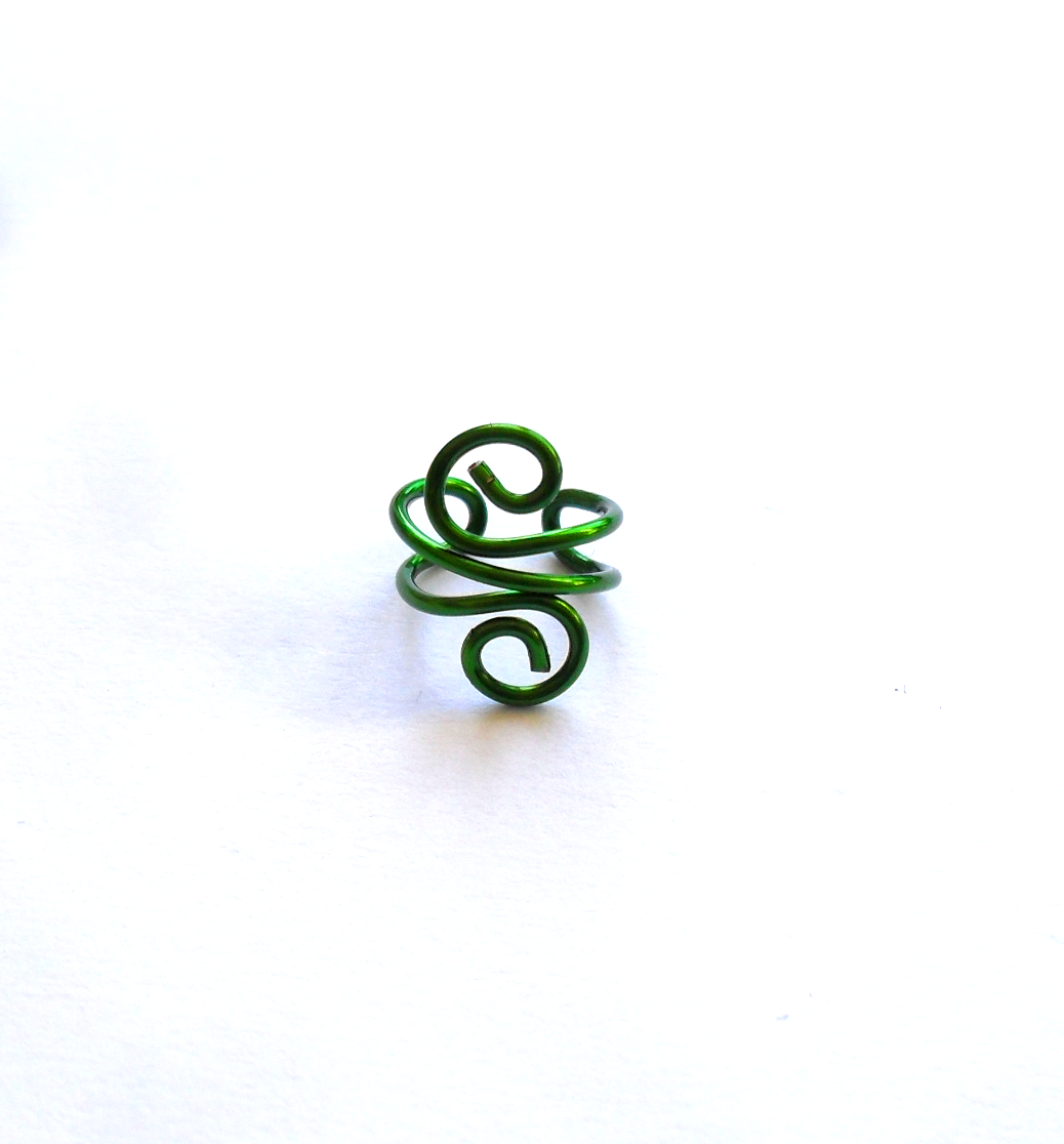 Grön ear cuff