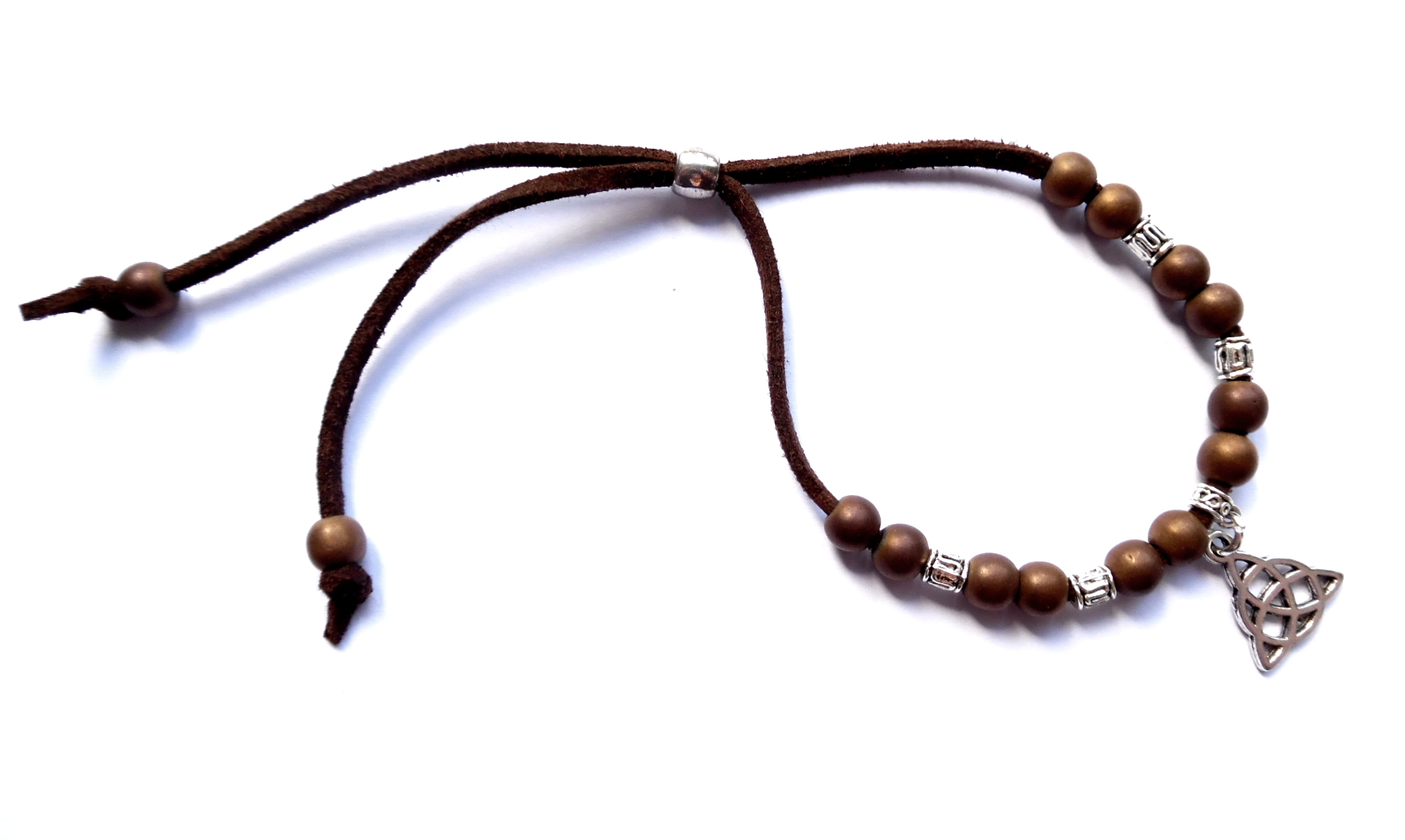 Armband med keltisk symbol
