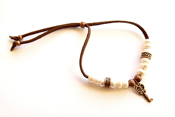 Armband med nyckel