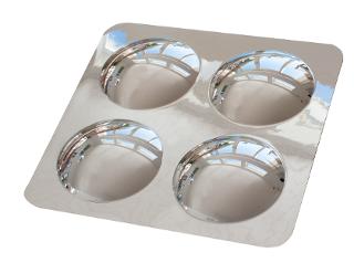 Spegel med 4 konvexa kupoler