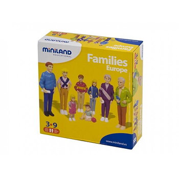 Lekfigurer familj 8/fp