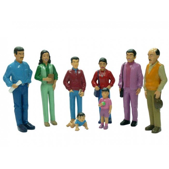 Lekfigurer familj 8/fp