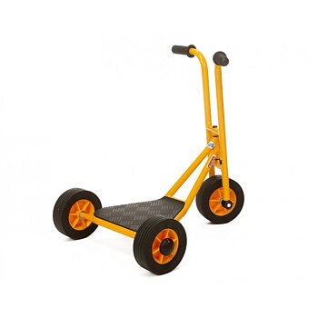 Sparkcykel Liten med stor ståplatta
