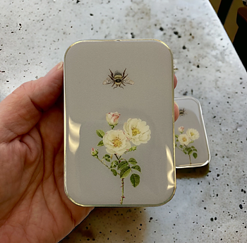 Firefly Notes : Rose & Bee Notions Tin  Large - Finaste asken för småsaker!