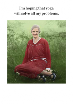 Photocaptions : I'm hoping that yoga - Kort med kuvert