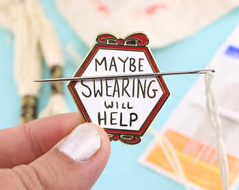 Maybe Swearing Will Help : Magnetic Needle Minder -  Håll ordning på nålen med smart magnet!