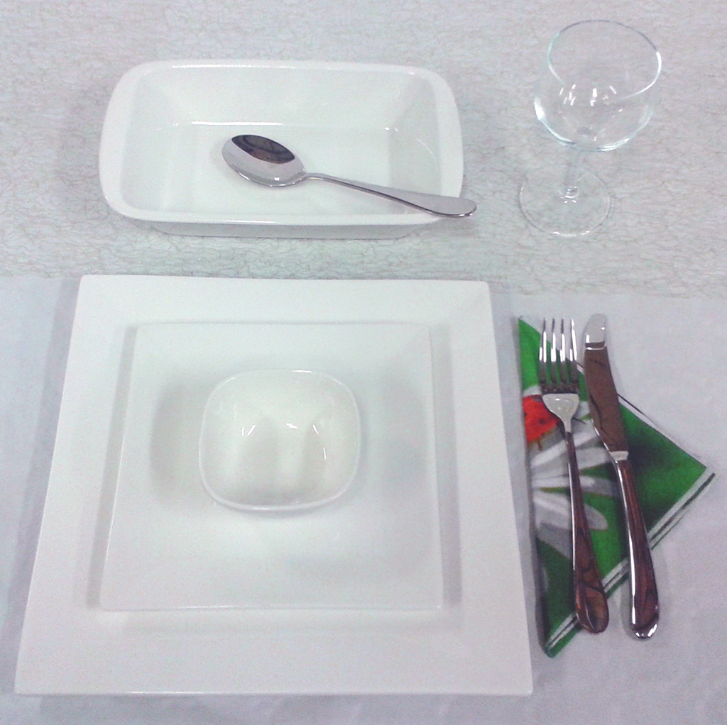 Tableware GM15 - 19 parts