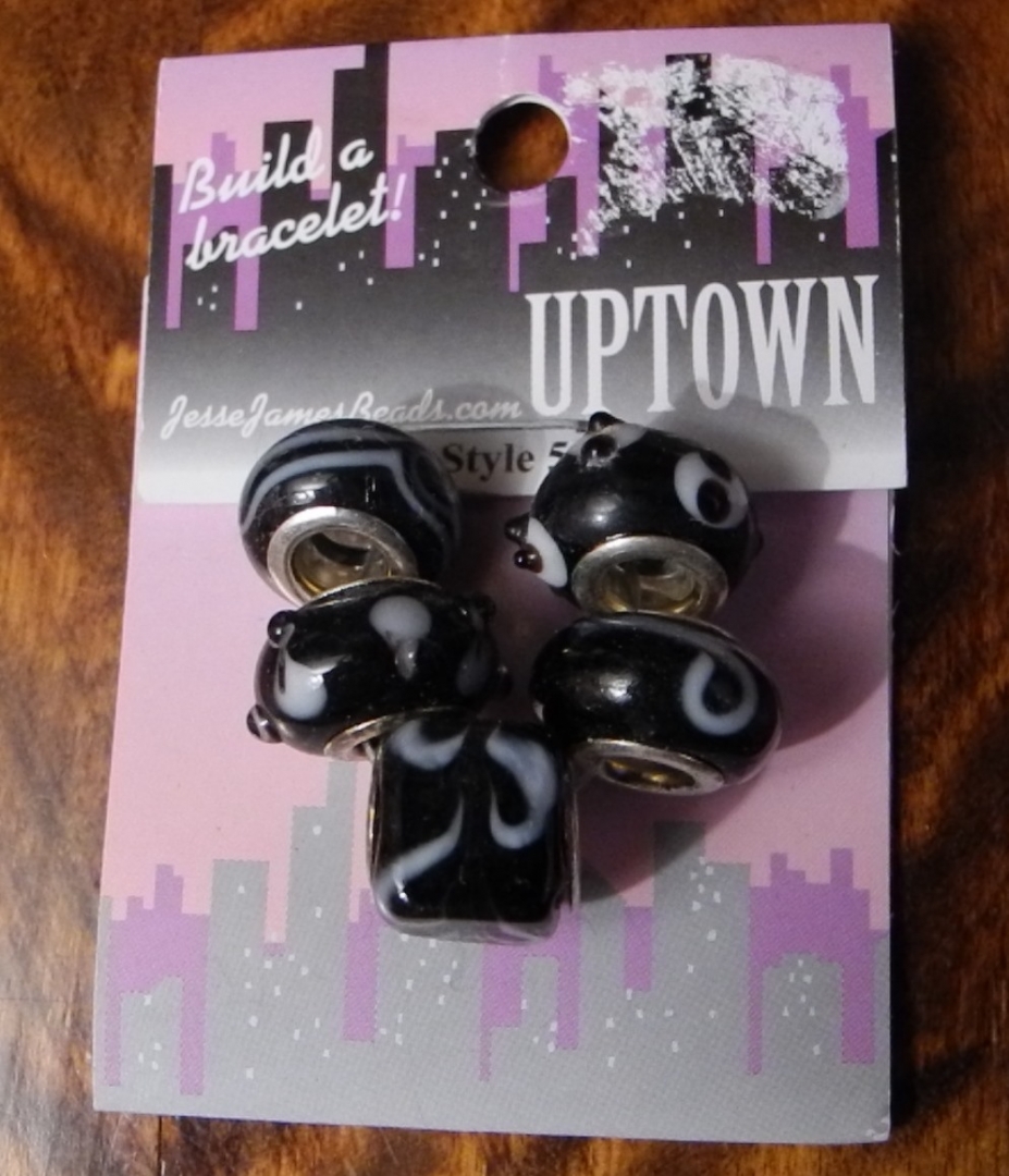 Vackra Pärlor med silver plädering.