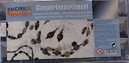 Glaspärlor i Box Svart 6050 610