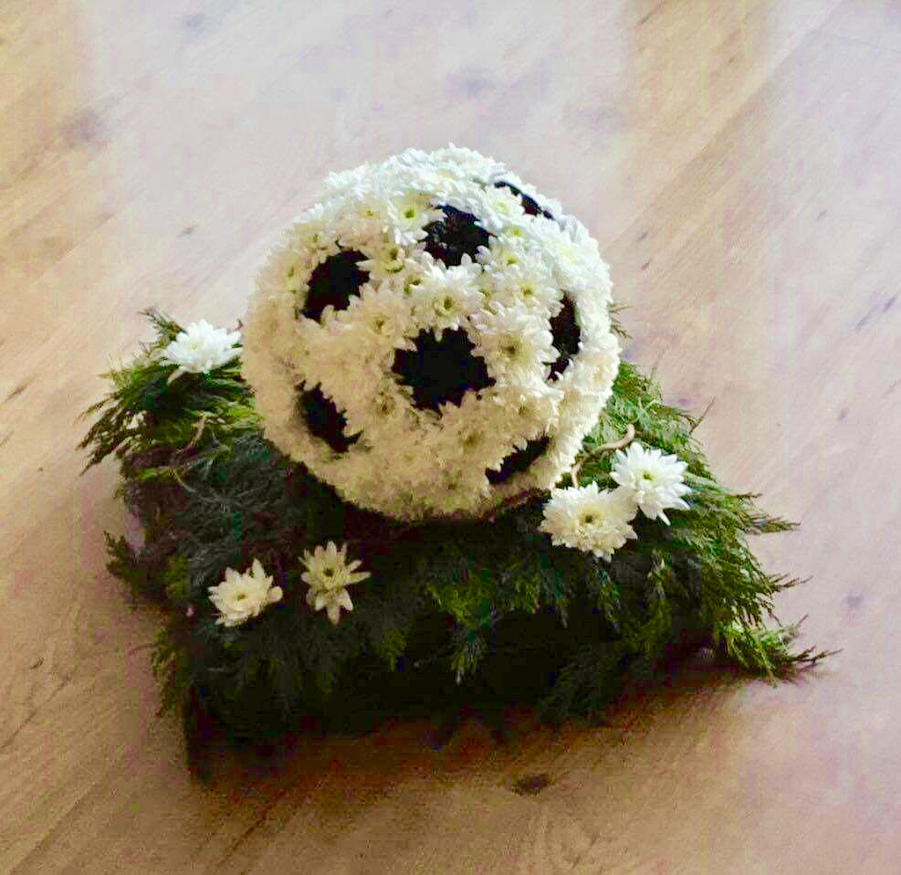 Blomsterdekoration fotboll - nr 722 