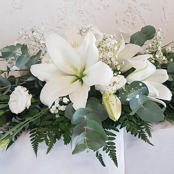 Begravningsblomma klassisk dekoration med vita liljor - nr 413