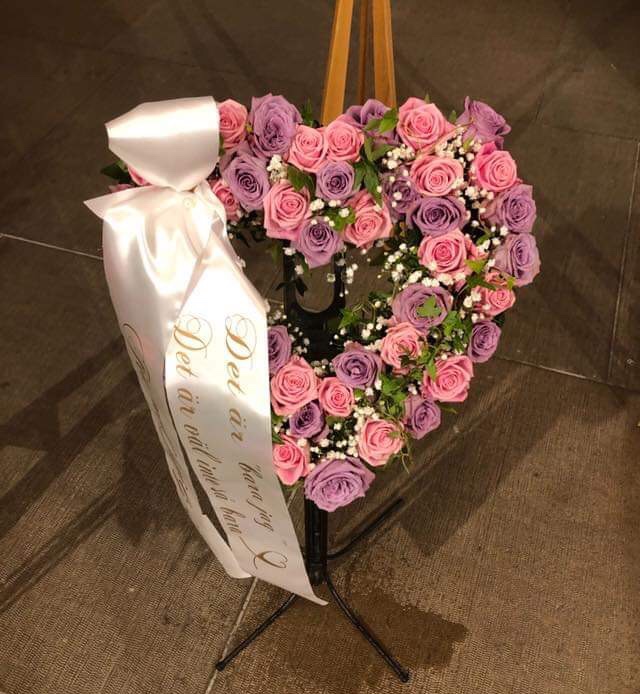 Begravningshjärta i lila och rosa toner - nr 222