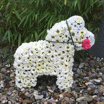 Blomsterdekoration vit dalahäst - nr 708