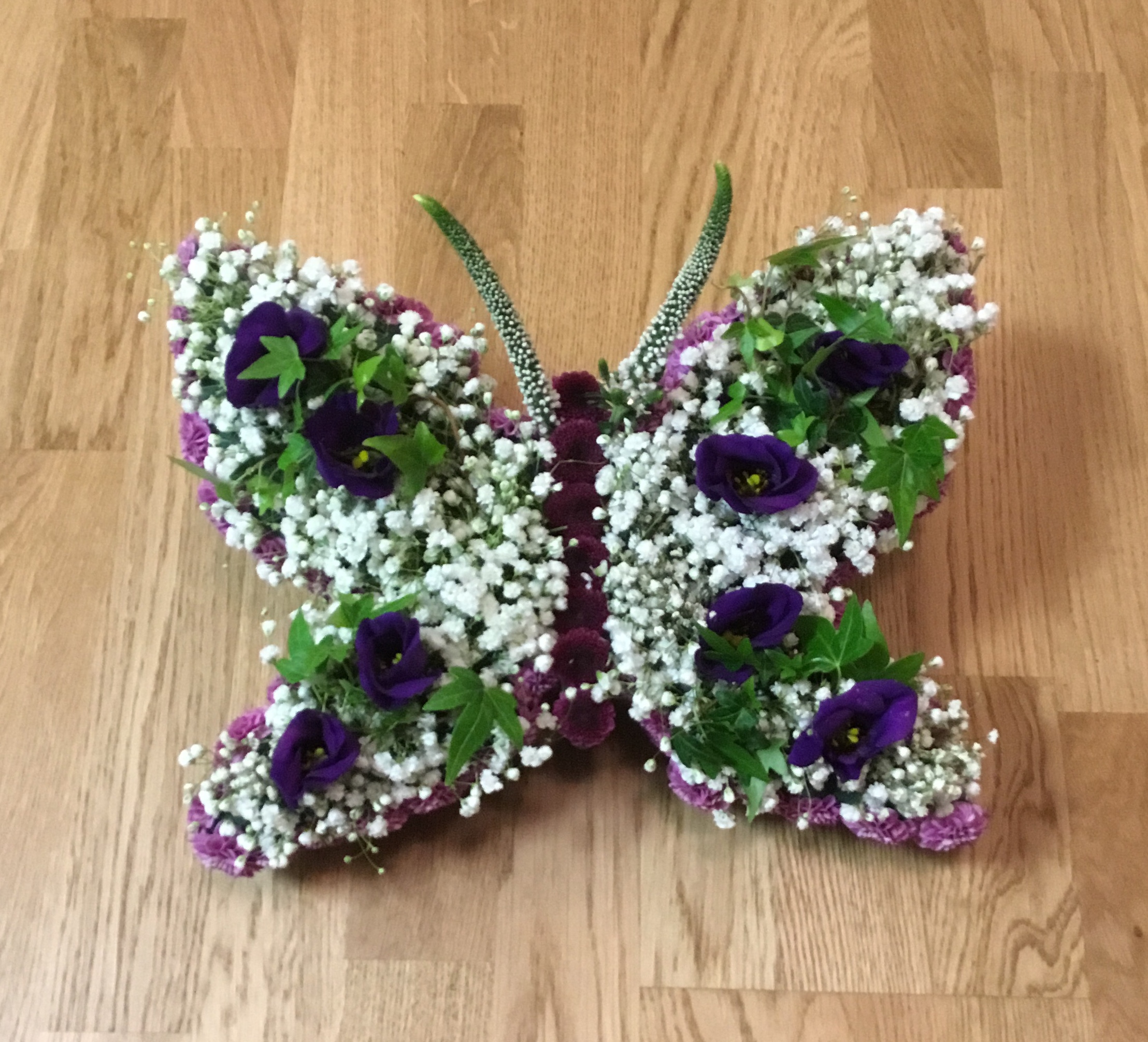 Begravningsblomma liten fjäril - nr 729