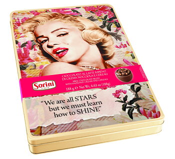 We are all stars - Chokladkulor med hasselnötskräm i metallask