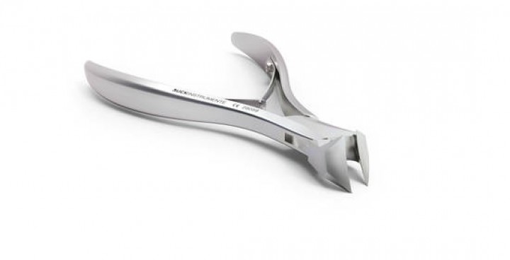 RUCK® INSTRUMENT Trapetsformad Mini-Nageltång tväreggad.