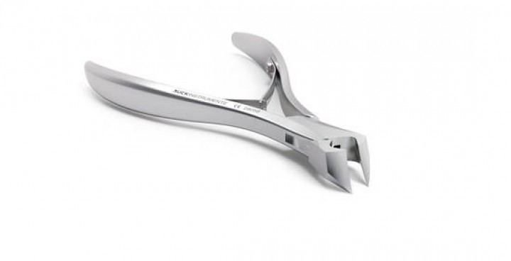 RUCK® INSTRUMENT Trapetsformad Mini-Nageltång, längd 10 cm, 12 mm halvsidigt skär