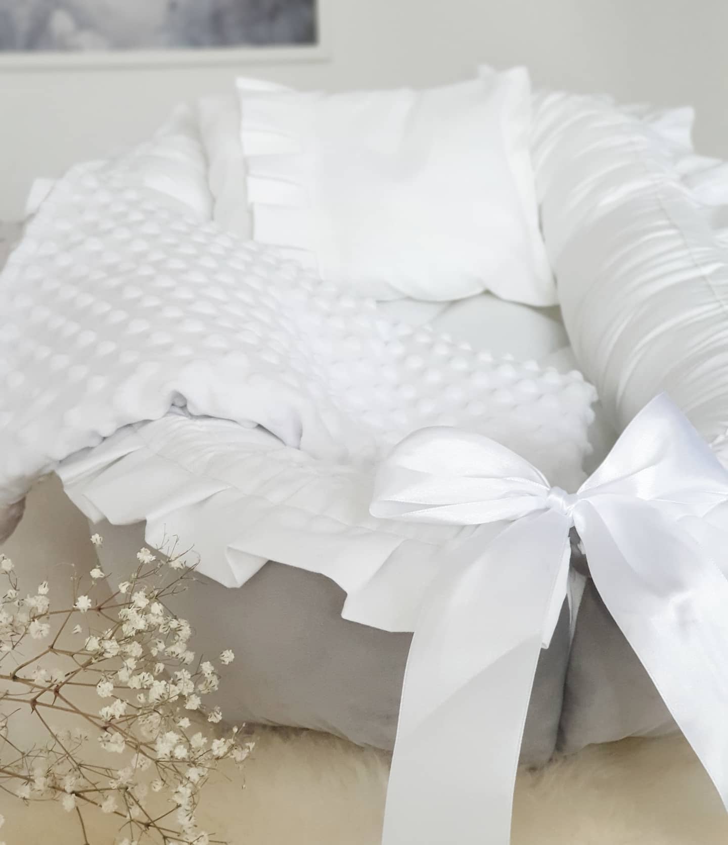 Babynest Bella ljusgrå modell 550