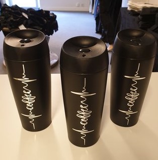Bilmugg - Coffee puls - svart/silver