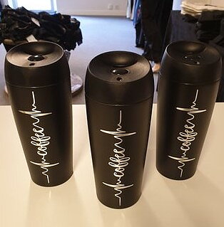 Bilmugg - Coffee puls - svart/silver